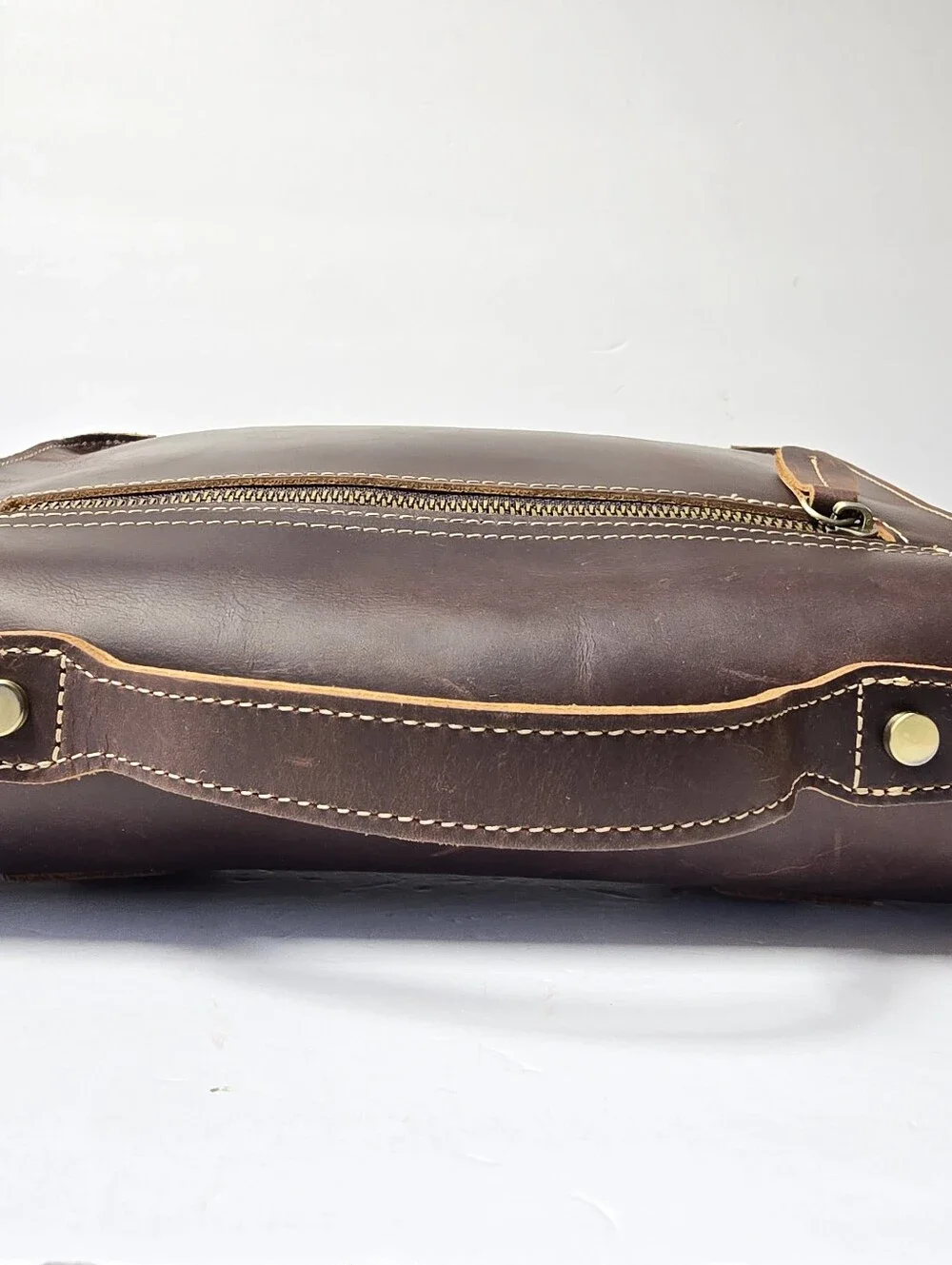NWOT Men's Hand Crafted Leather Brown Satchel Small Messenger Bag